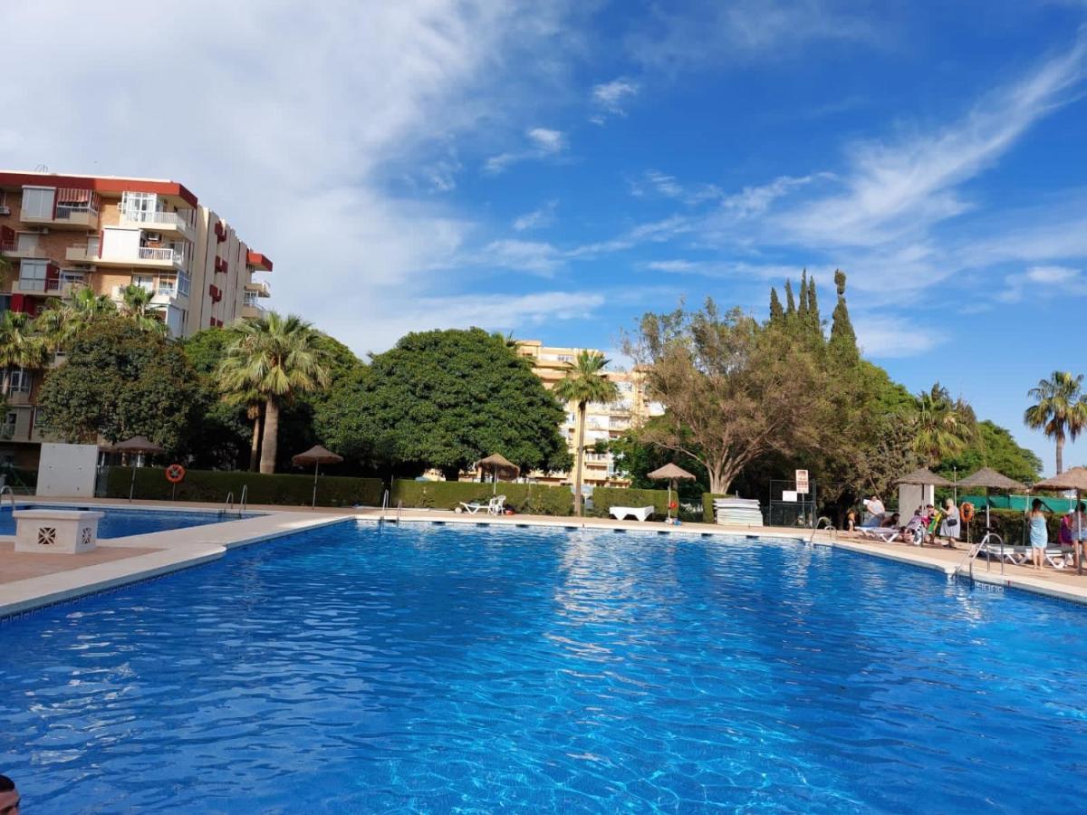 Encantador Estudio Con Piscina 贝纳尔马德纳 外观 照片